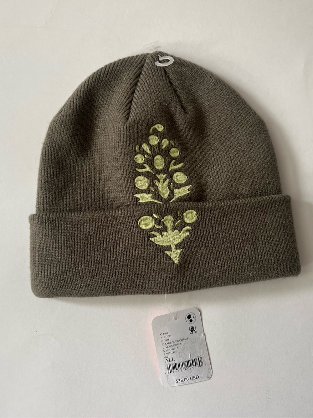 FP Movement Iconic Buti Beanie NWT Sage and Sour Citrus